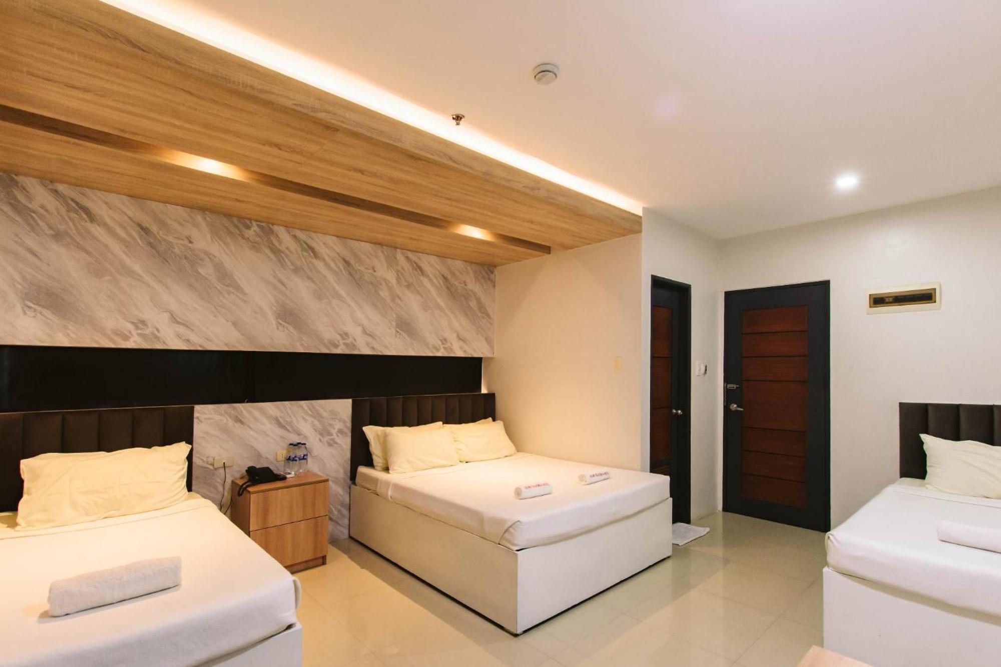 Vigan Traversa Hotel Exterior photo